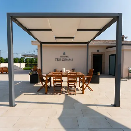 Tenuta Tre Gemme In Cantina- Renascenzia Santirene Farmház Catignano
