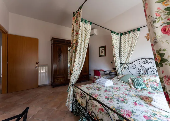 Tenuta Tre Gemme In Cantina- Renascenzia Santirene