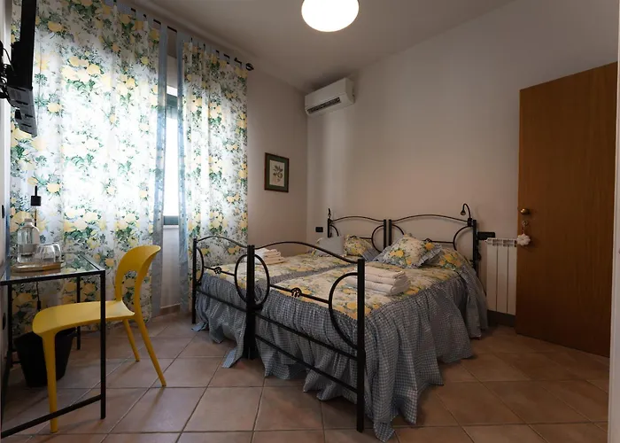 Tenuta Tre Gemme In Cantina- Renascenzia Santirene Κατάλυμα σε φάρμα Catignano